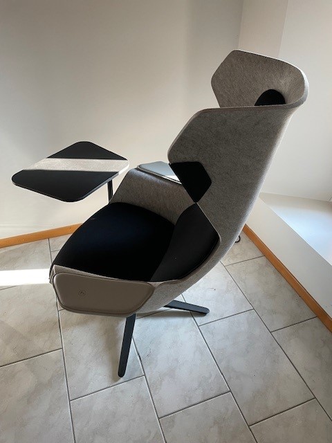 Klöber Relaxsessel Woom mit Technikpakete (Massagefunktion) - Image 3